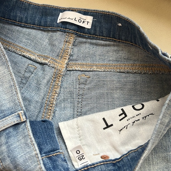 LOFT shorts- size 0, cut off frayed denim - Picture 4 of 4